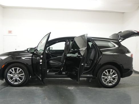 Used 2022 Buick Enclave Premium AWD/4WD image 26