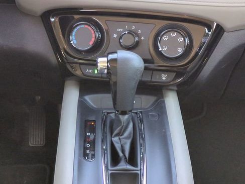 Used 2022 Honda HR-V LX image 20