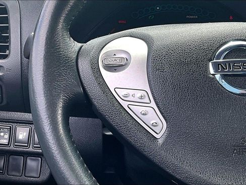 Used 2013 Nissan Leaf S w/ Charger Pkg FWD image 11