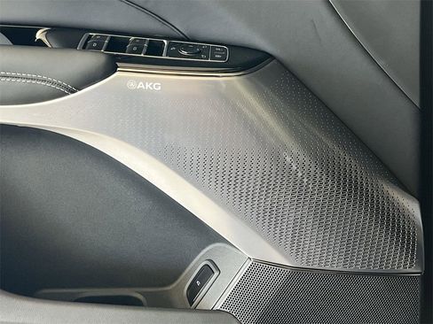 New 2026 Cadillac Lyriq V image 24