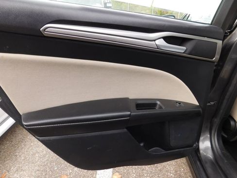 Used 2018 Ford Fusion S image 5