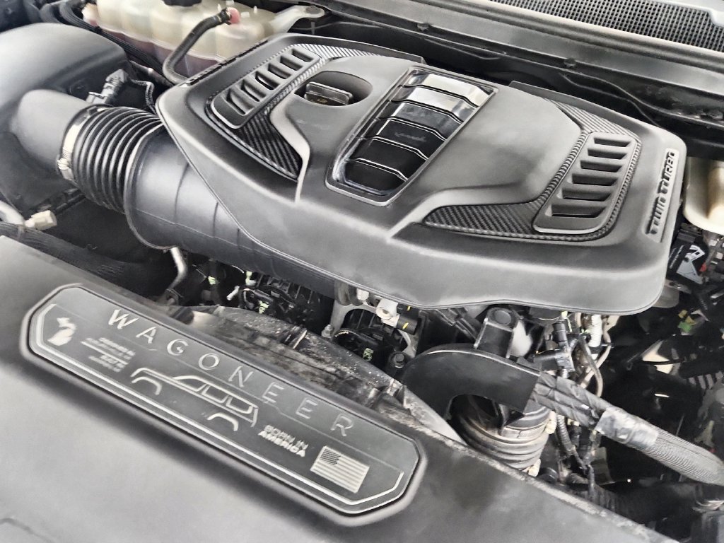 Certified 2023 Jeep Wagoneer 4WD image 39