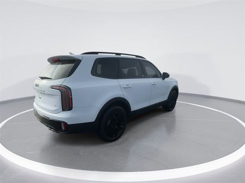 Used 2025 Kia Telluride EX X-Line image 8