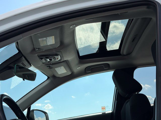 Used 2024 Toyota Corolla Cross LE w/ Moonroof Package AWD/4WD image 17