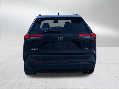 Used 2025 Toyota RAV4 XLE image 5