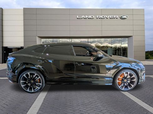 Used 2022 Lamborghini Urus AWD/4WD image 4