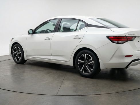 Used 2025 Nissan Sentra SV FWD image 6