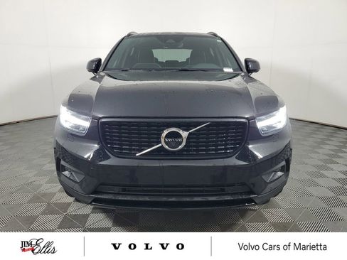 Used 2021 Volvo XC40 T5 R-Design w/ Advanced Package AWD/4WD image 2