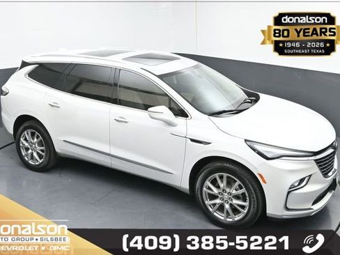 Used 2023 Buick Enclave Essence w/ Experience Buick Package FWD image 18