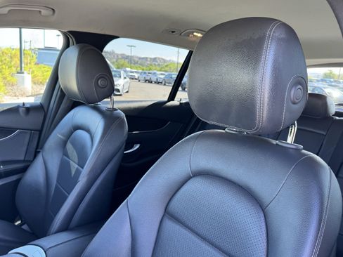 Used 2021 Mercedes-Benz GLC 300 4MATIC image 22