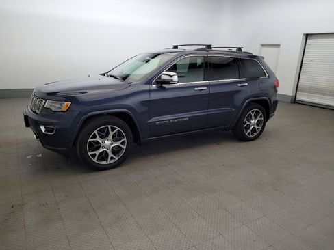Used 2019 Jeep Grand Cherokee Overland AWD/4WD image 2