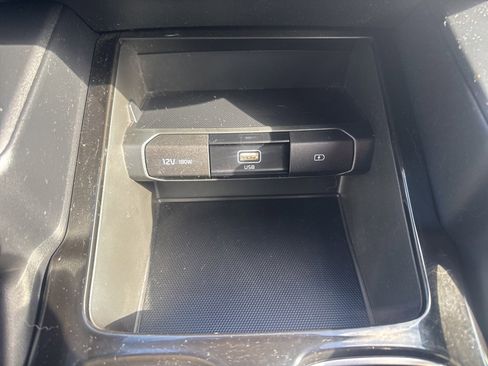 Used 2020 Kia Telluride LX image 22