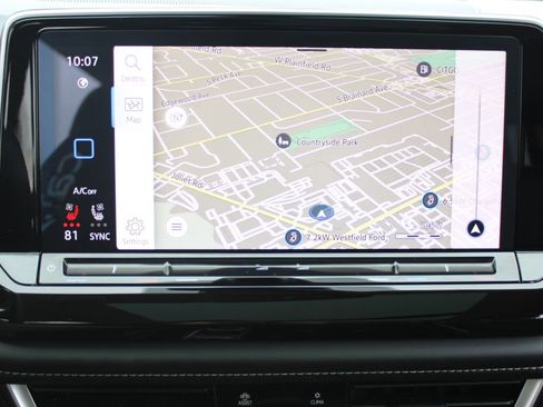 Certified 2025 Volkswagen Atlas SEL Premium R-Line image 16