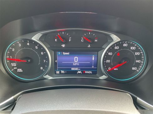 Used 2020 Chevrolet Equinox LT image 18