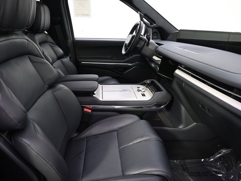 New 2026 Lincoln Navigator L Reserve w/ Jet Appearance Package image 16