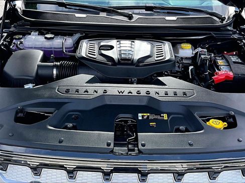 New 2026 Jeep Grand Wagoneer L 4WD w/ Premium Group I image 11