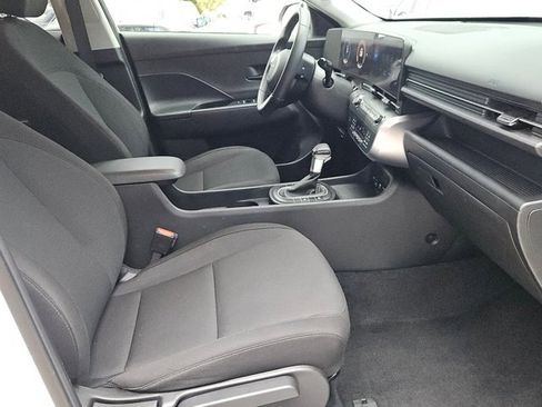 Used 2025 Hyundai Kona SEL image 31