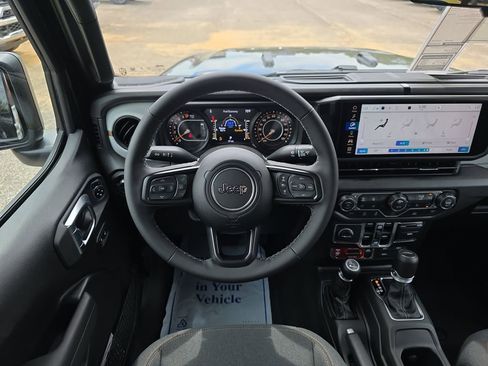 New 2026 Jeep Gladiator Willys image 15