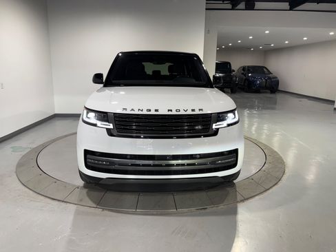 Used 2023 Land Rover Range Rover SE AWD/4WD image 4
