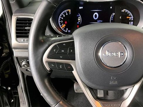 Used 2019 Jeep Grand Cherokee Limited w/ Luxury Group II image 11