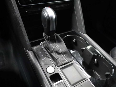 Used 2023 Volkswagen Atlas Cross Sport SE image 26