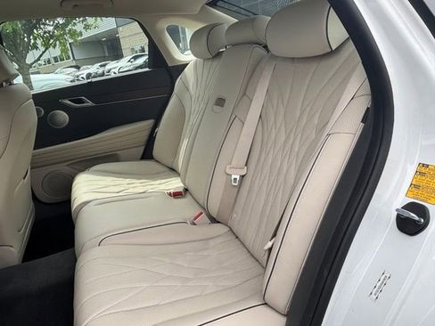 Used 2021 Genesis G80 3.5T AWD/4WD image 33