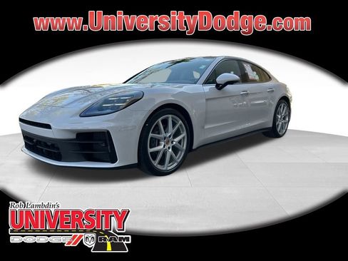 Used 2024 Porsche Panamera 4 image 1
