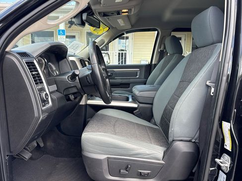 Used 2017 RAM 1500 Big Horn RWD image 26