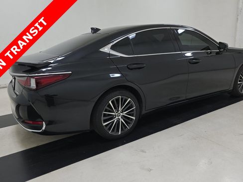 Used 2024 Lexus ES 300h w/ Premium Package FWD image 5