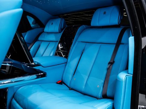 Used 2025 Rolls-Royce Phantom Sedan image 44