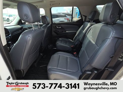 Used 2018 Chevrolet Traverse LT FWD image 30