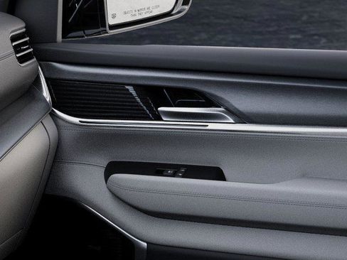 New 2026 Jeep Grand Wagoneer 2WD image 25