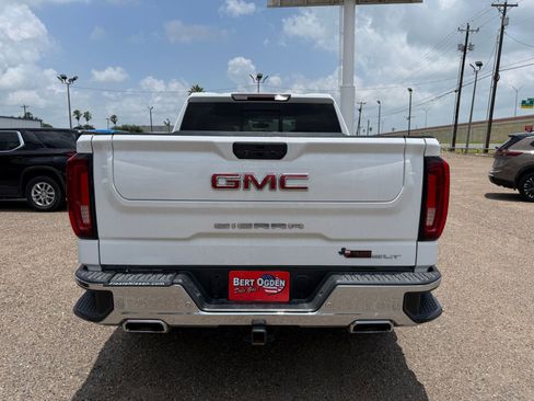 Used 2021 GMC Sierra 1500 SLT AWD/4WD image 4