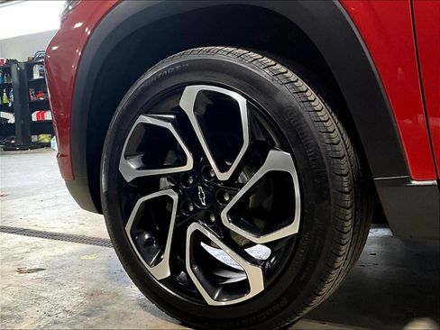 Used 2024 Chevrolet Trax RS w/ Driver Confidence Package image 7