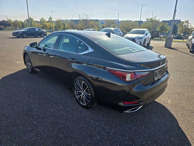 Certified 2022 Lexus ES 350 w/ Premium Package FWD image 5