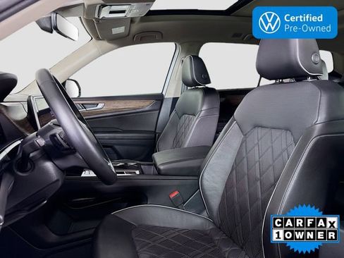 Certified 2024 Volkswagen Atlas SEL Premium R-Line image 22