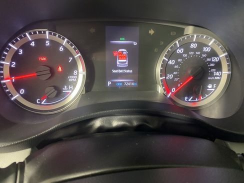 Used 2020 Toyota Highlander L image 17