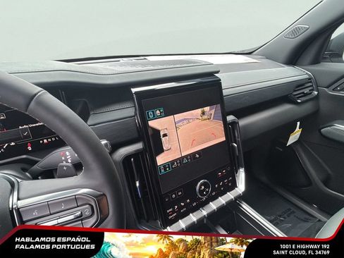New 2026 GMC Acadia AT4 w/ Luxury Package AWD/4WD image 19