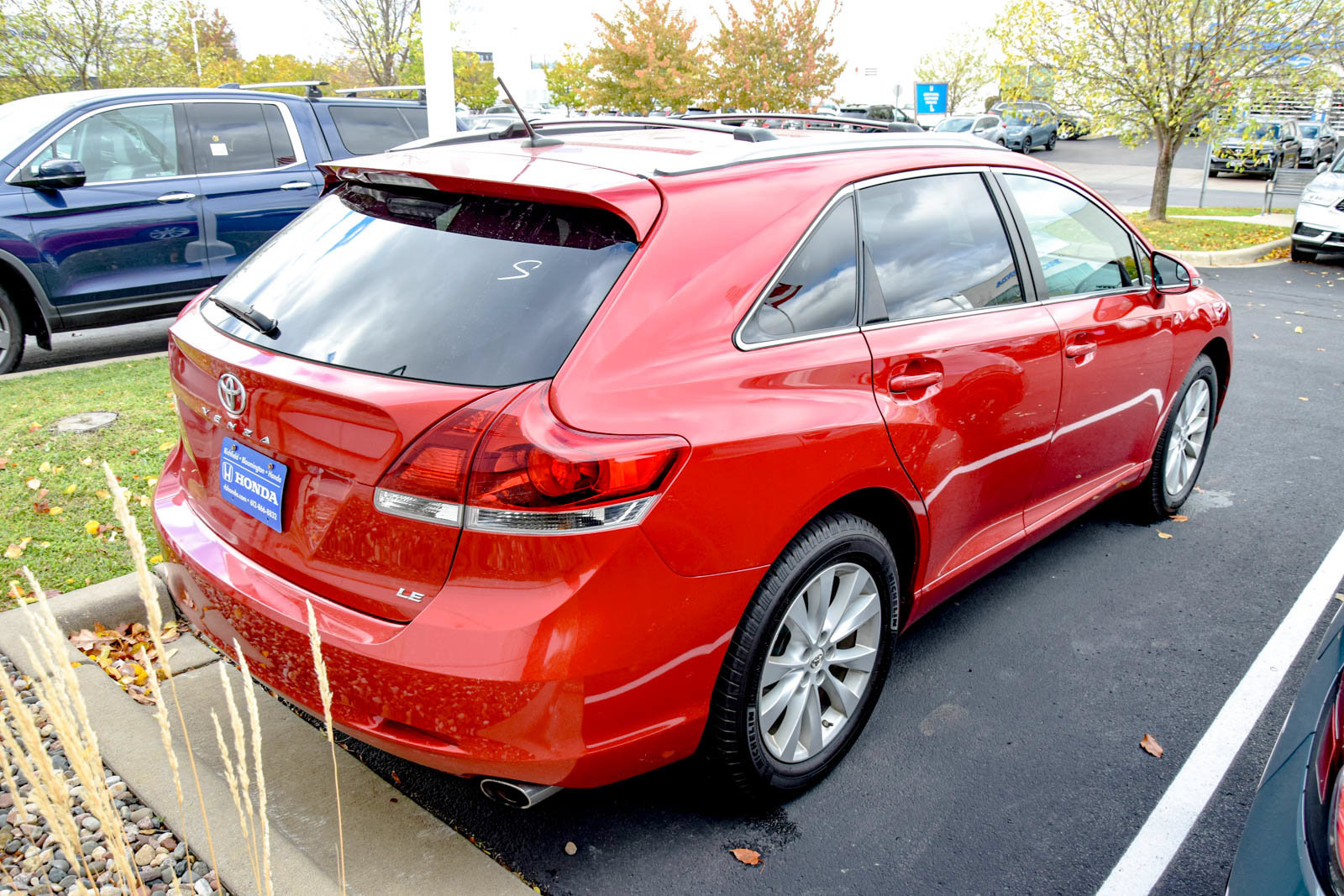 Used 2013 Toyota Venza LE FWD image 16