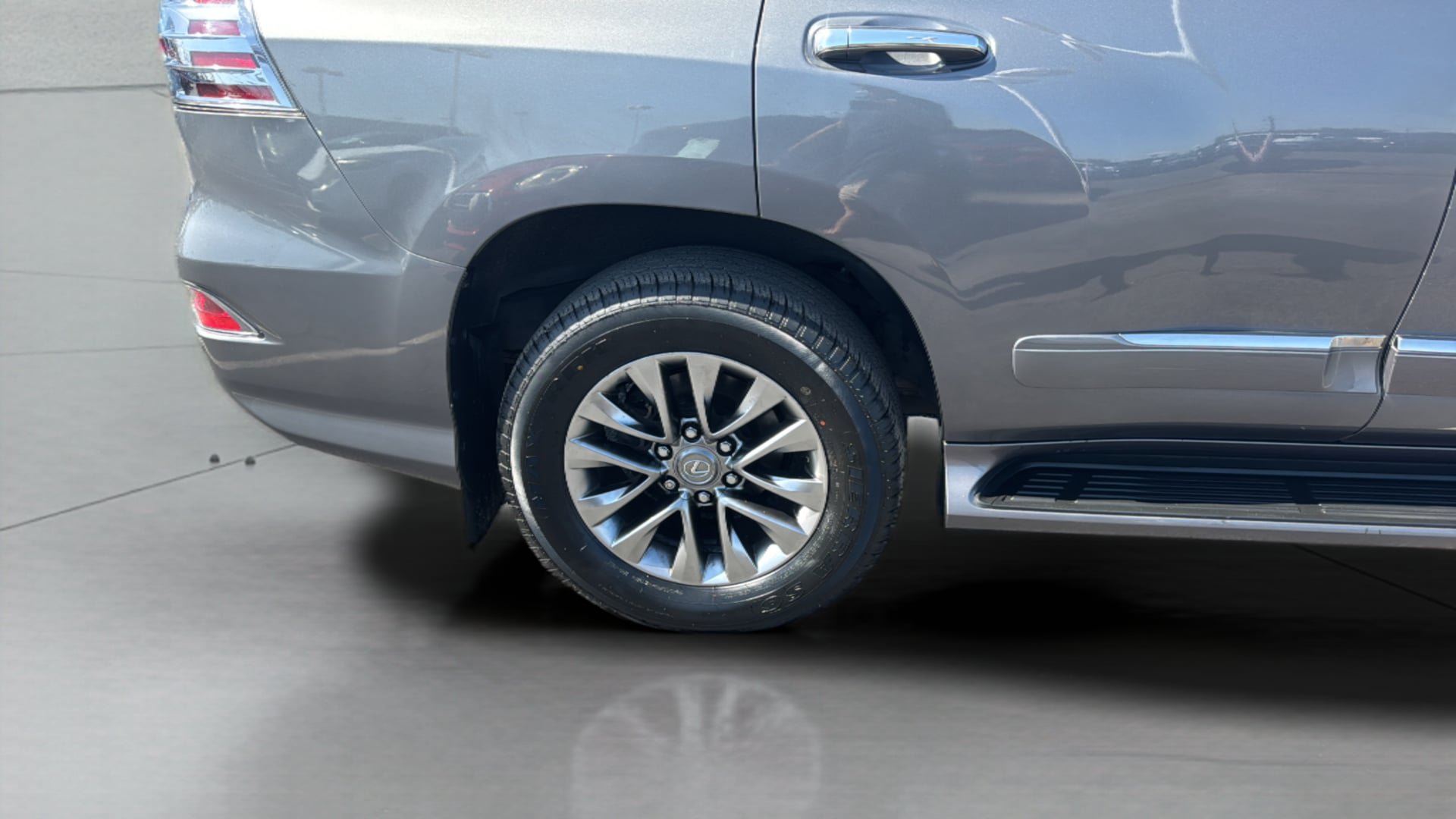 Used 2014 Lexus GX 460 Luxury AWD/4WD image 36