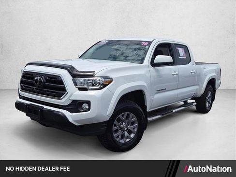 Used 2018 Toyota Tacoma SR5 RWD image 1