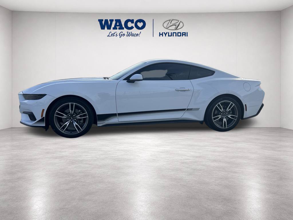 Used 2025 Ford Mustang Coupe RWD image 8