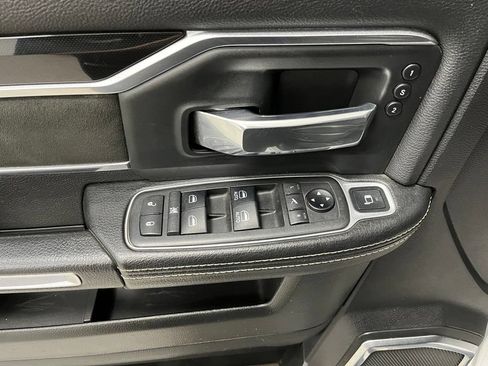Used 2019 RAM 3500 Laramie AWD/4WD image 21