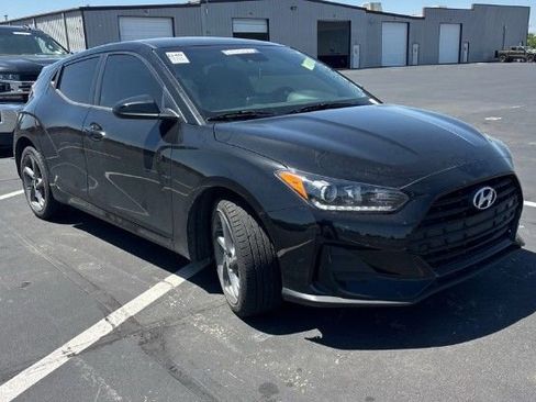 Used 2020 Hyundai Veloster 2.0 FWD image 1