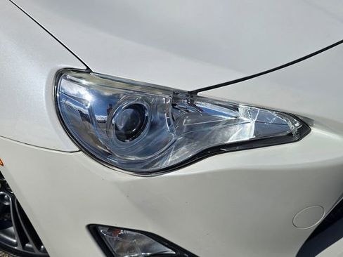 Used 2015 Scion FR-S image 20