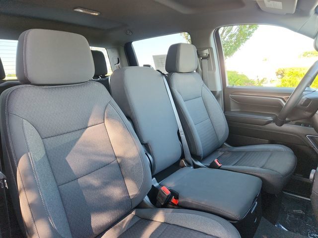 Used 2023 Chevrolet Silverado 1500 RST AWD/4WD image 25