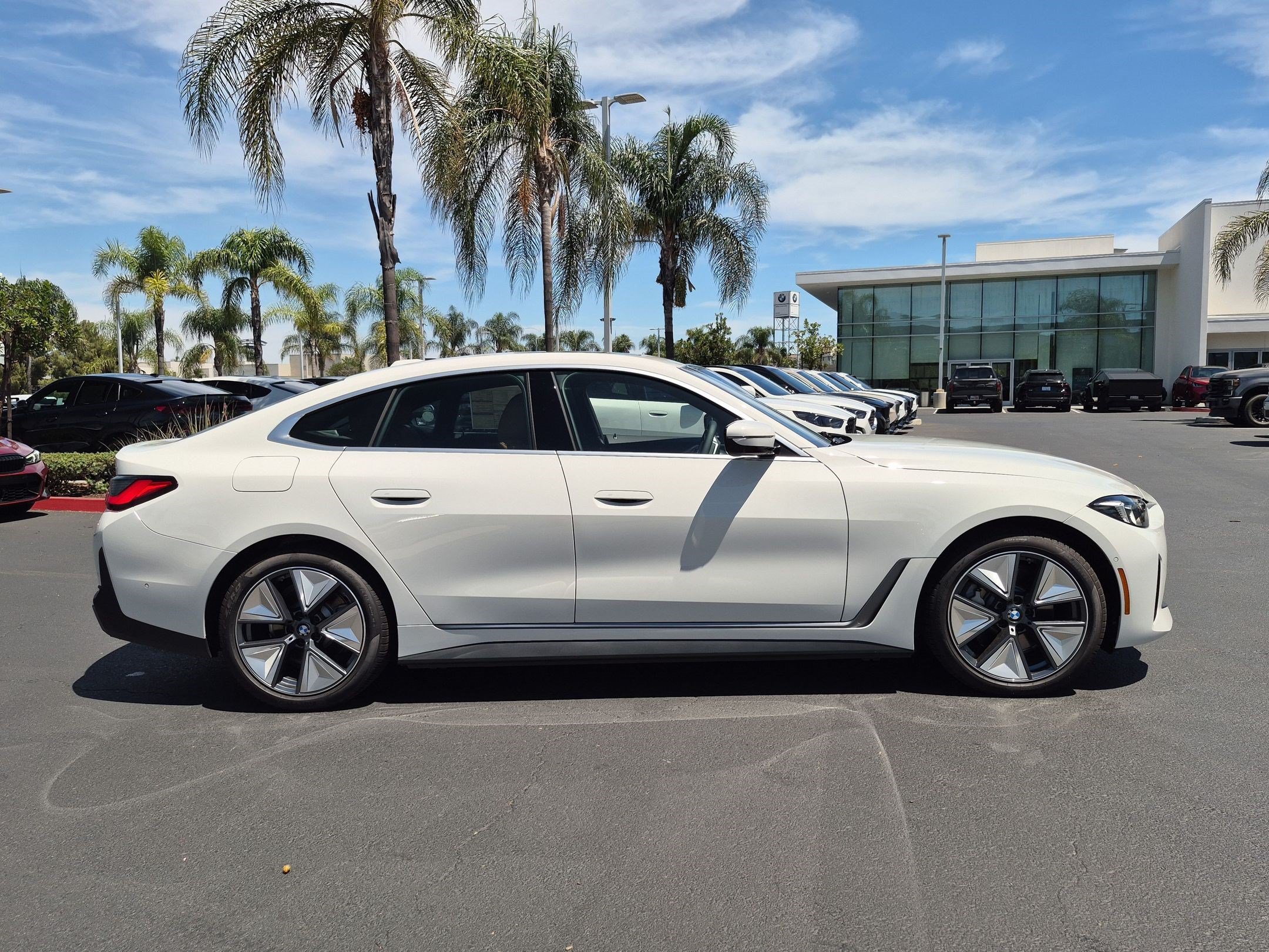 New 2026 BMW i4 xDrive40i w/ Premium Package AWD/4WD image 11