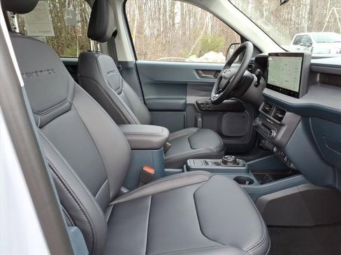 New 2026 Ford Maverick Lariat w/ Black Appearance Package image 12