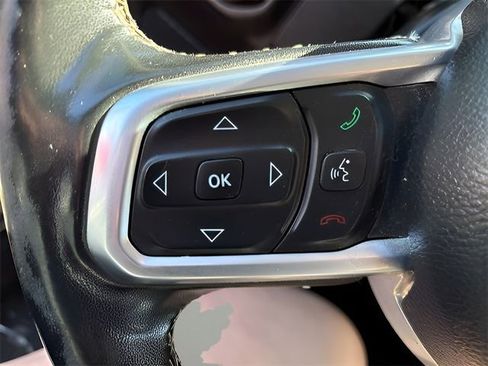 Used 2019 Jeep Wrangler Unlimited Sahara w/ Cold Weather Group AWD/4WD image 6