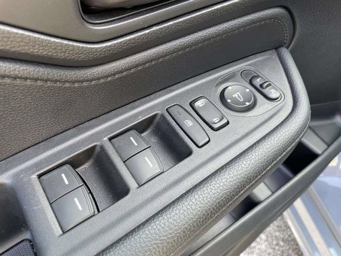 Used 2025 Honda Odyssey Sport-L image 16
